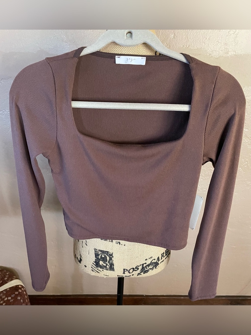 gaze Ribbed Square Neck stretch Sleeve cropped Top Mauve Brown NWT Small - Picture 1 of 4